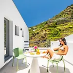Atlantic Pebble Villa