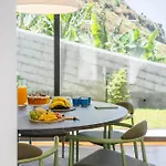 Atlantic Pebble Villa