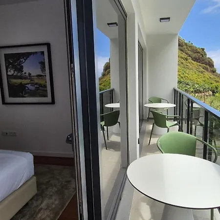 Villa Atlantic Pebble
