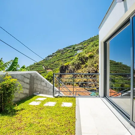 Atlantic Pebble Villa