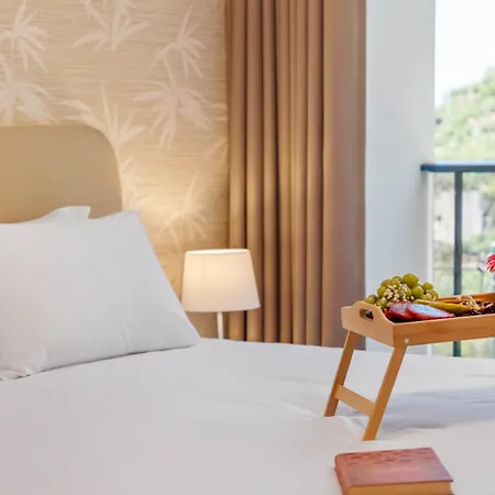 Atlantic Pebble Villa *