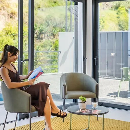 Atlantic Pebble Villa