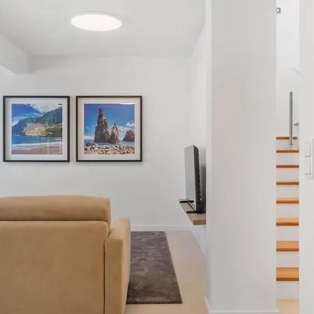 Atlantic Pebble Villa