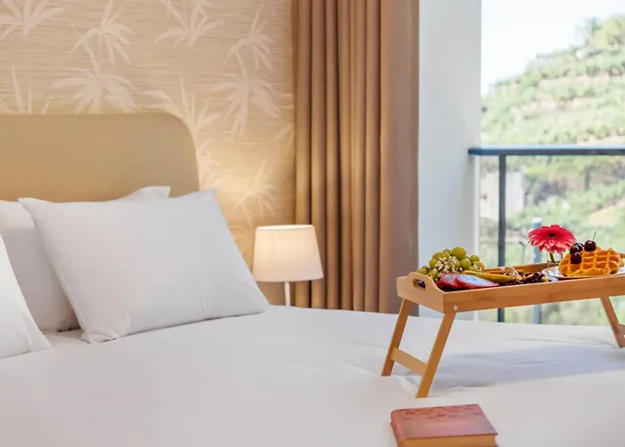 Atlantic Pebble Villa *