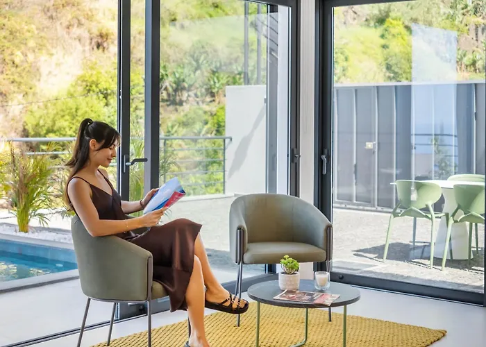 Atlantic Pebble Villa