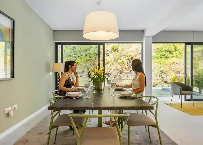 Villa Atlantic Pebble